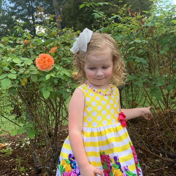 Meet your Posher, Foxy Joyce - Picture 7 of 7